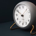 zegar stojący, budzik. budzik Arne Jacobsen